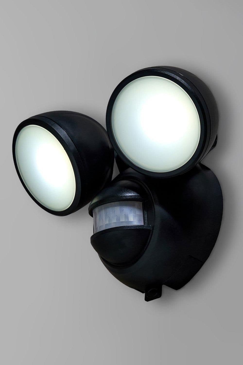 Twin Battery Operated Outdoor Flood Light Sensor