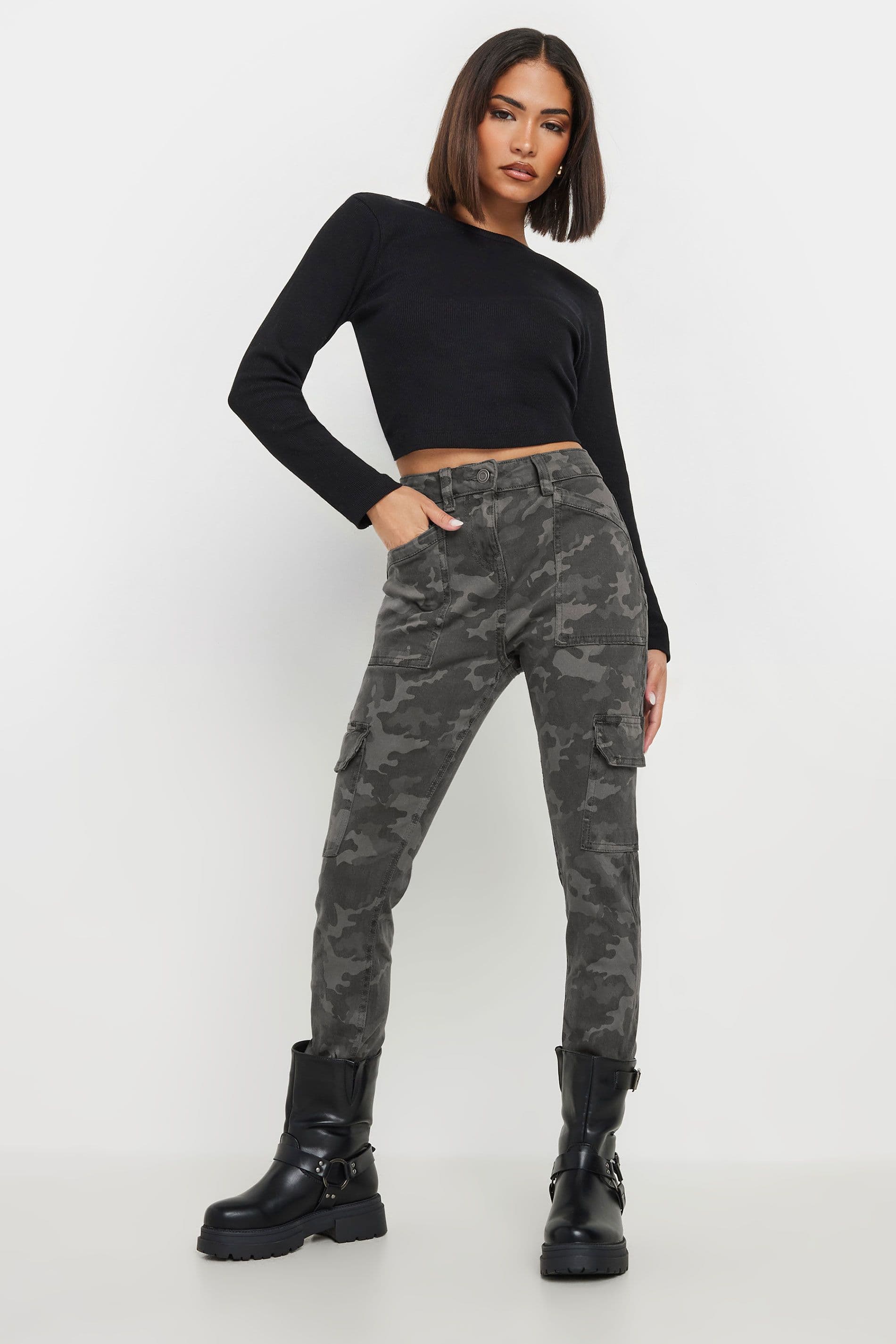 Petite Camo Cargo Skinny Jeans