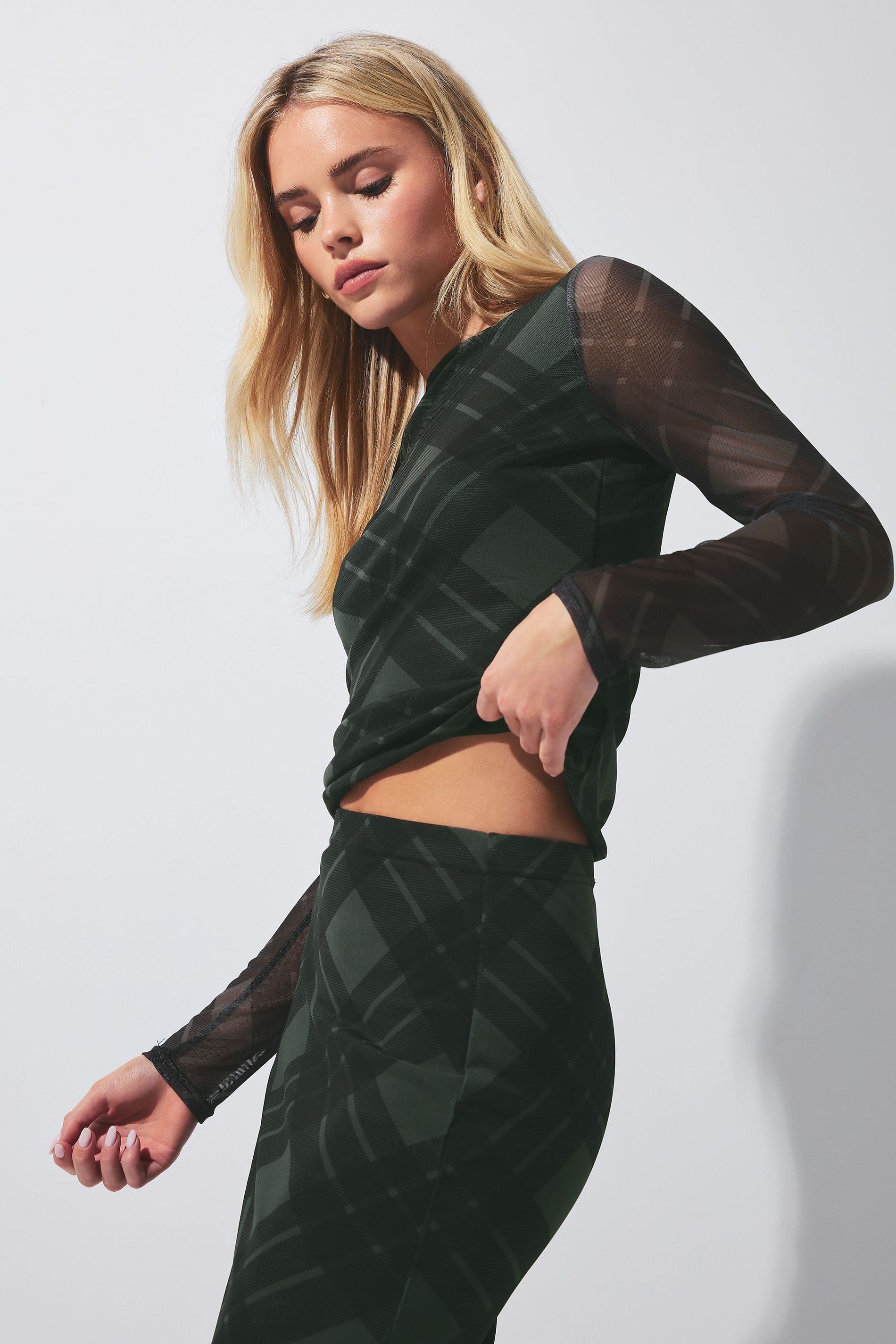 Petite Check Print Mesh Top