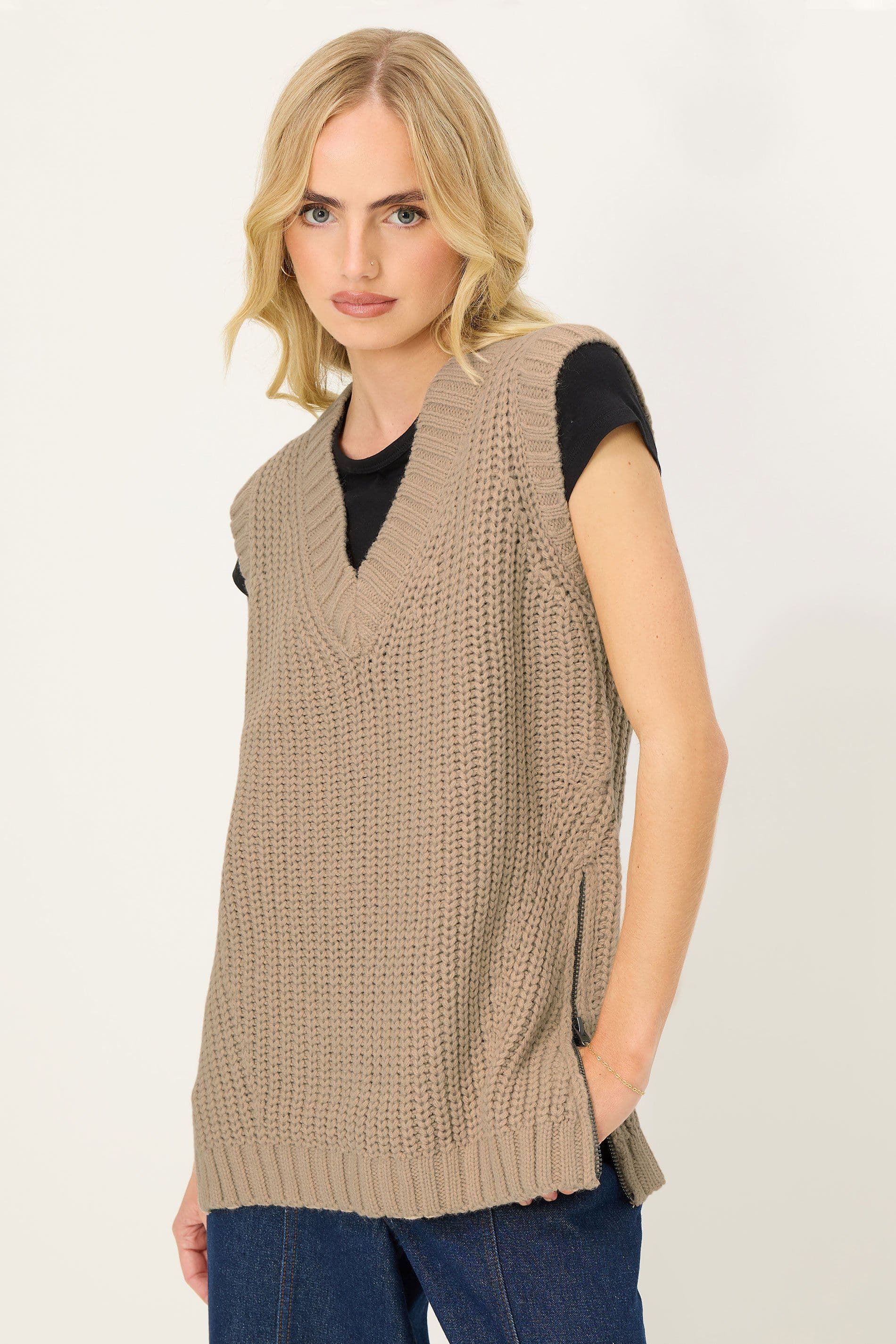 PixieGirl Women's Petite Sleeveless Jumper in Light Beige | Size: 6-8