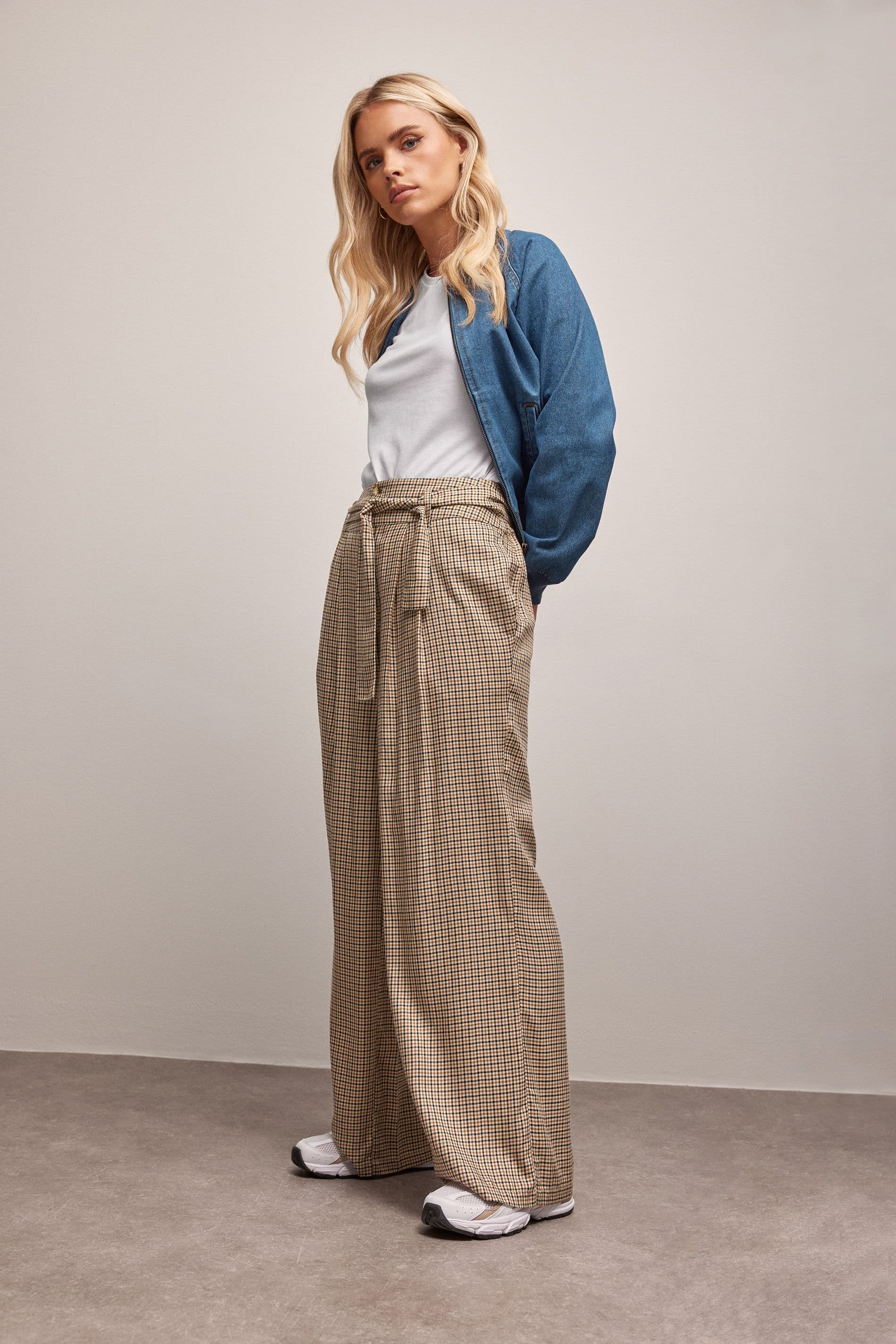Petite Wide Leg Trousers