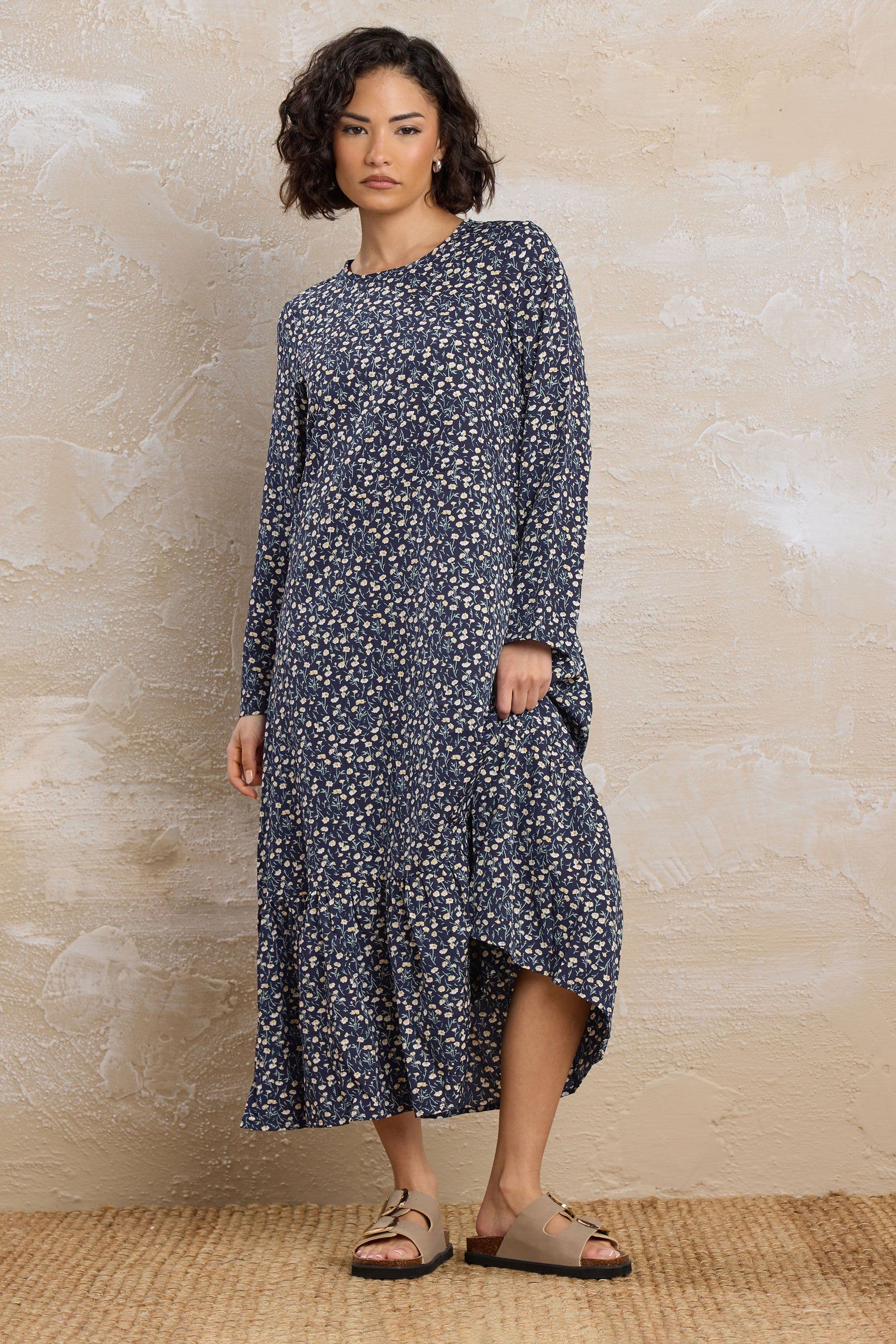 PixieGirl Women's Petite Floral Sleeved Dress in Blue | Size: 12