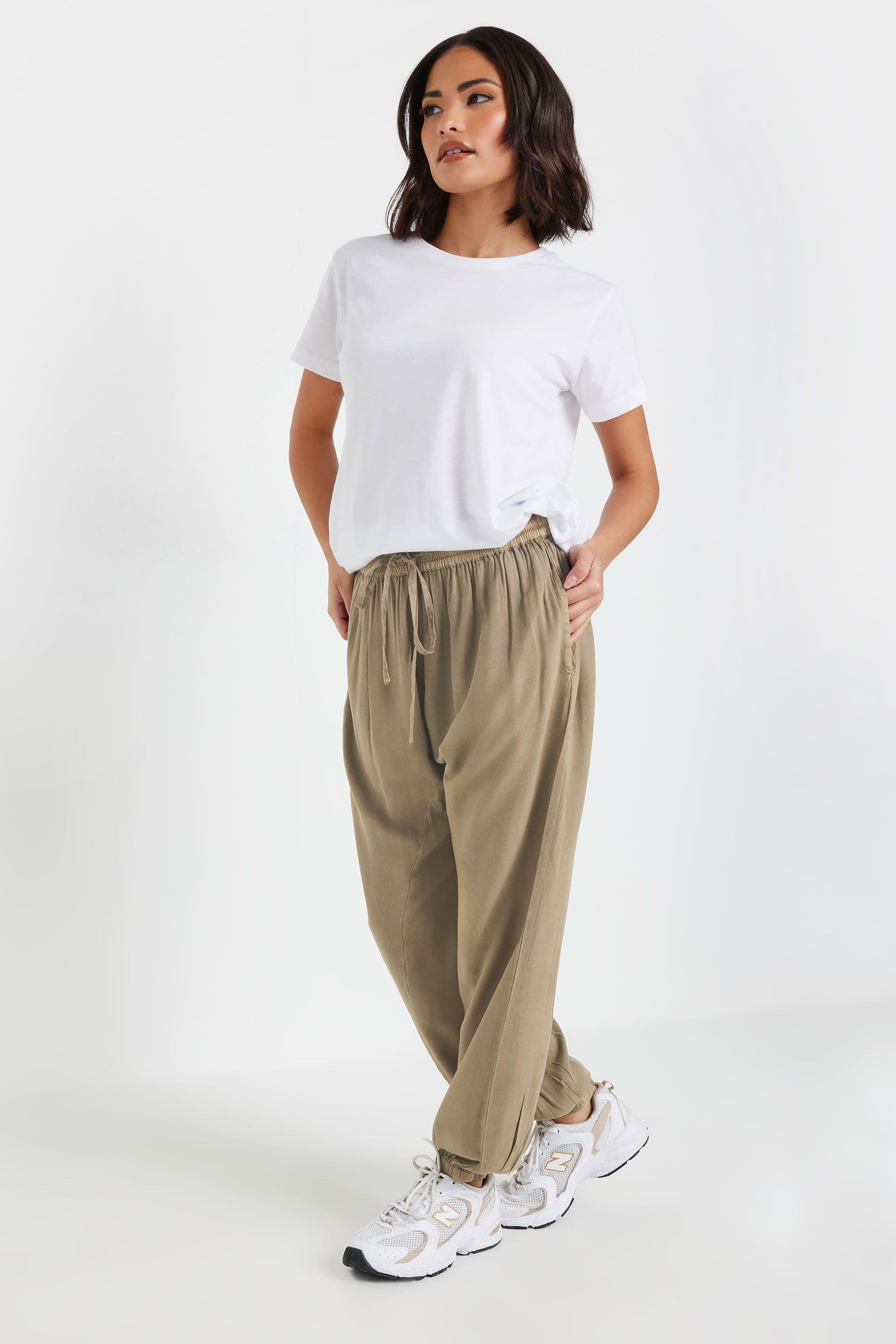 PixieGirl Women's Petite Cuffed Trousers in Brown | Size: 8