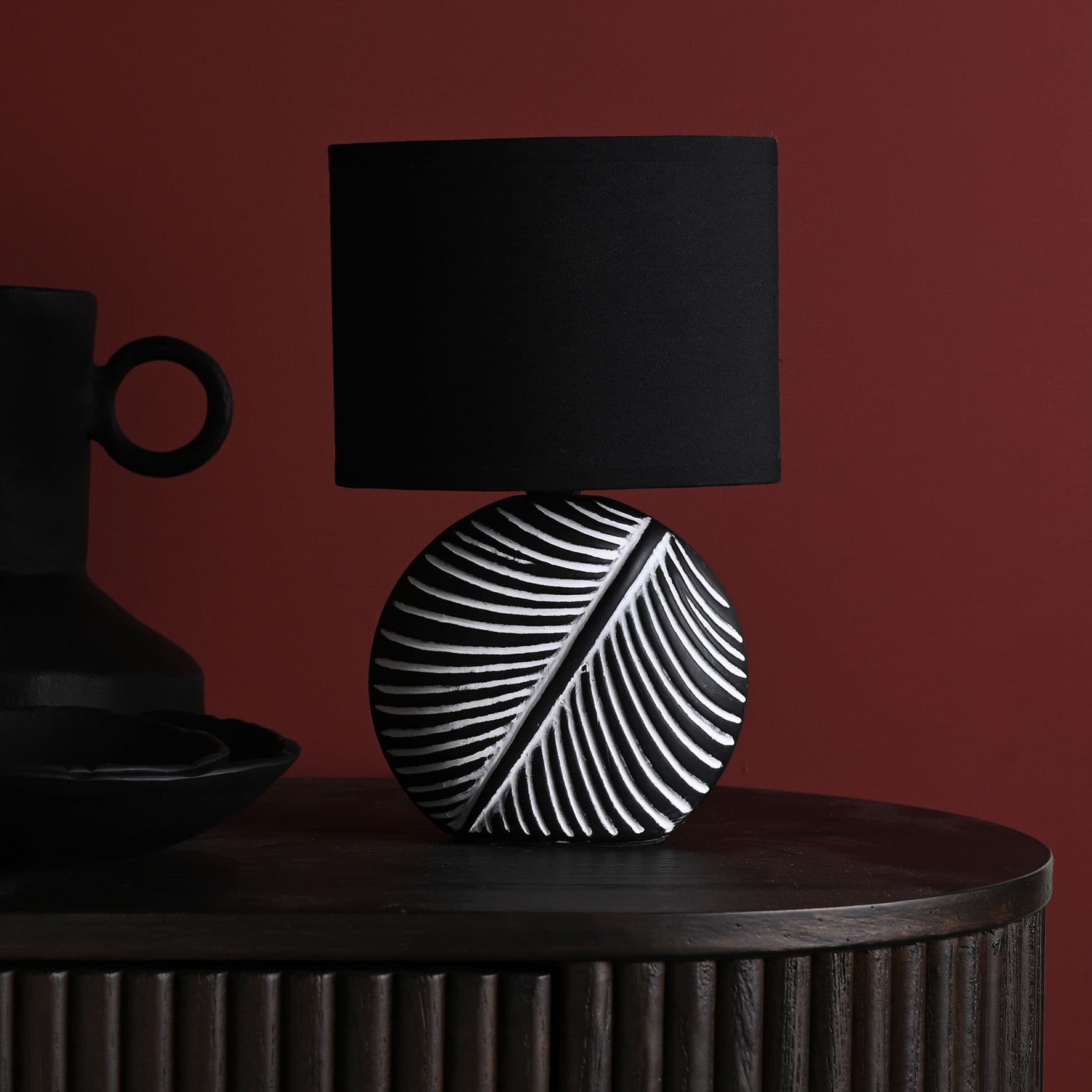 Natural Circle Leaf Lamp - 24cm