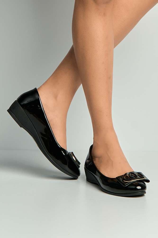 Miss Diva Women's Zosia Brooch Detail Wedge Slip on Pumps in Black | Size: 5