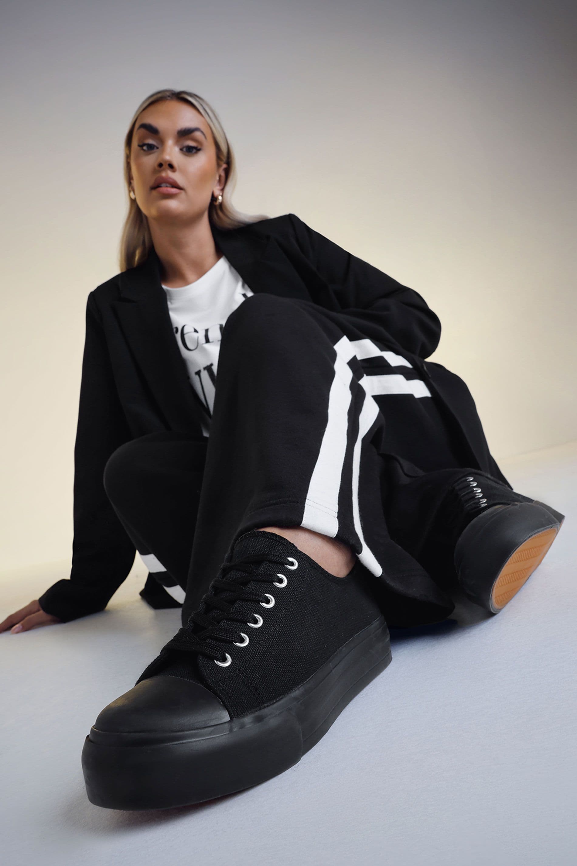 Yours Women's Flat Canvas Trainers in Black | Size: 7E