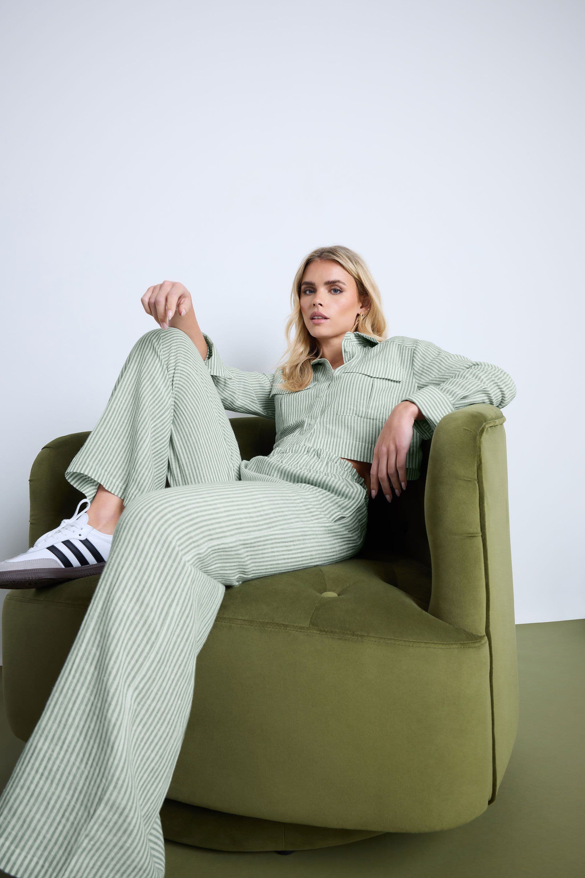 PixieGirl Women's Petite Linen Stripe Wide Leg Trousers in Green | Size: 14