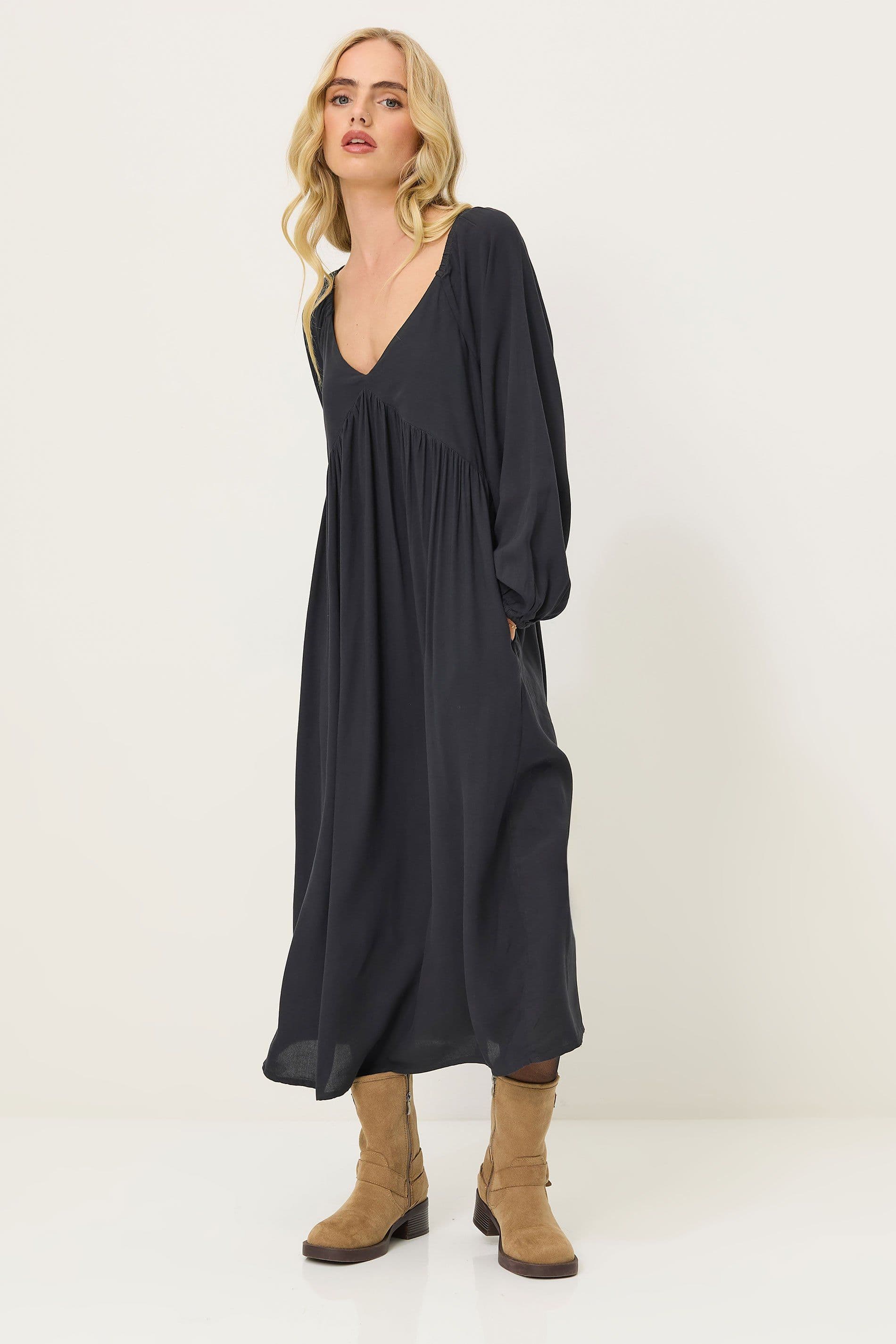 PixieGirl Women's Petite Tie Smock Dress in Black | Size: 8