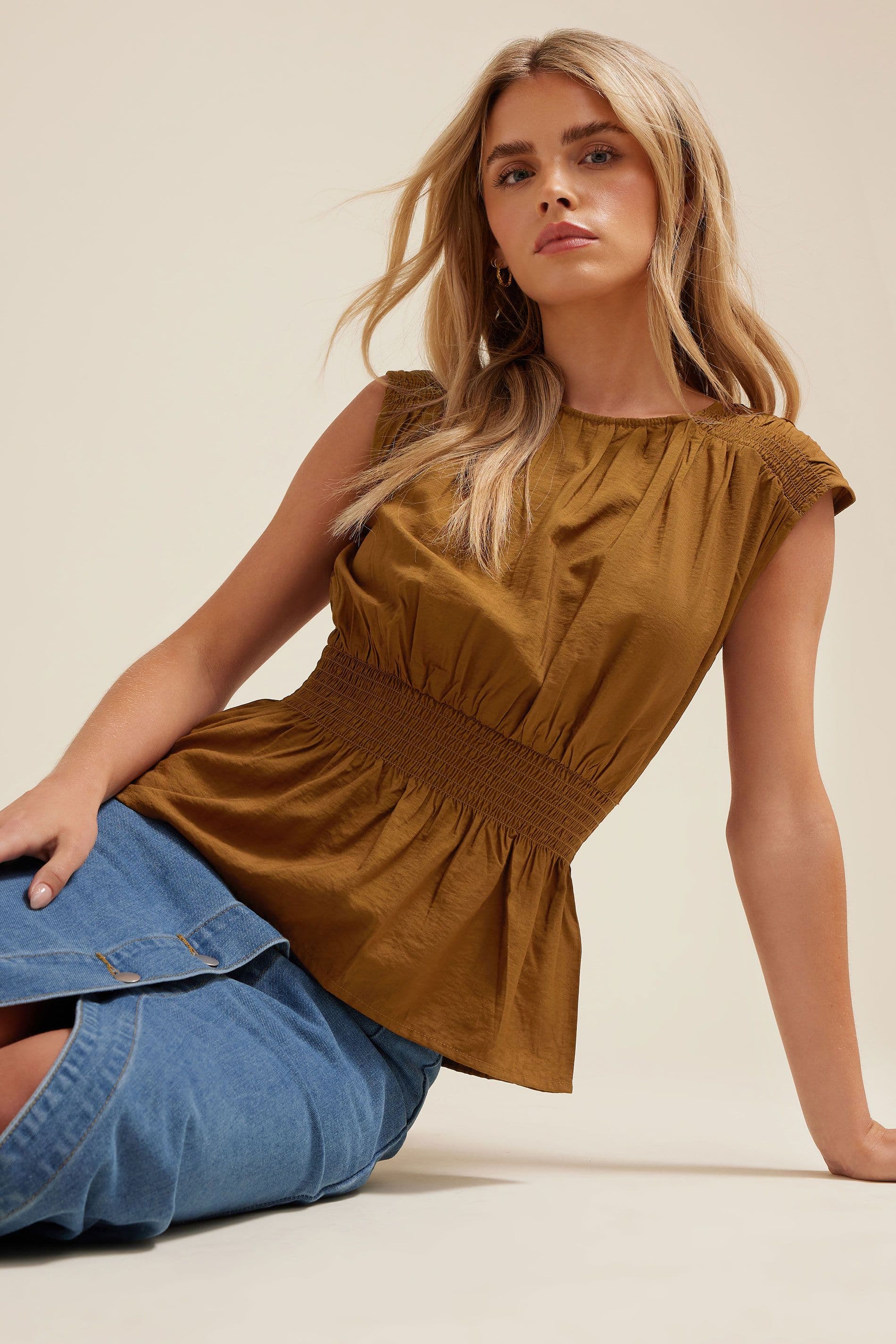 PixieGirl Women's Petite Shirred Waist Top in Brown | Size: 8