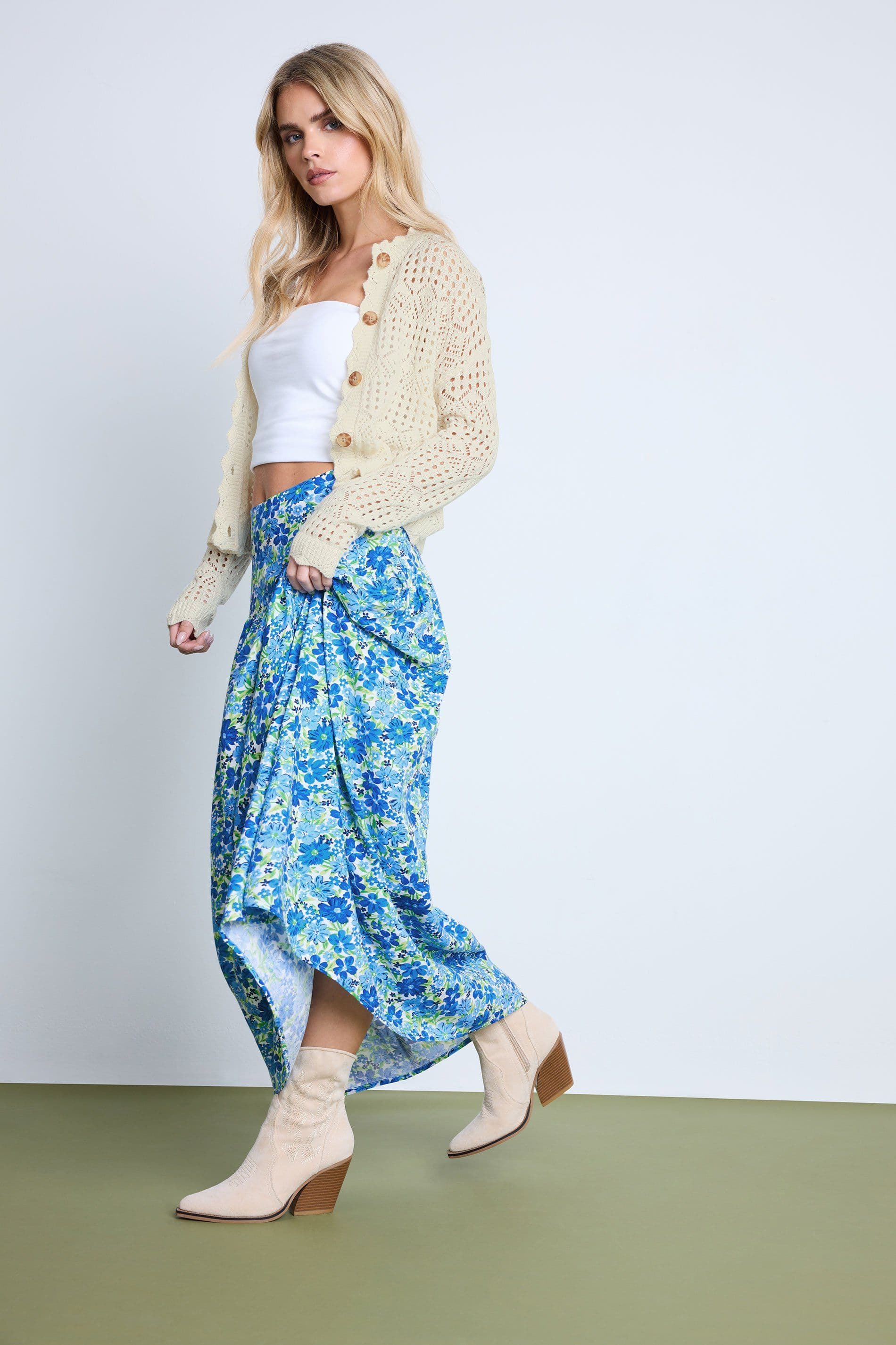 PixieGirl Women's Petite Floral Maxi Skirt in Blue | Size: 12