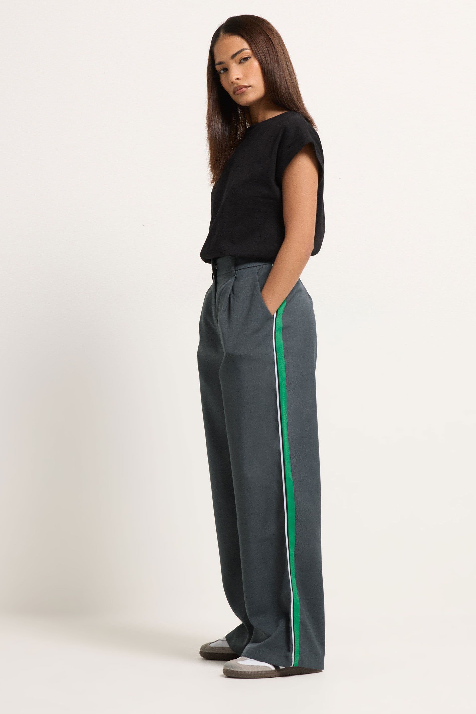 PixieGirl Women's Petite Striped Formal Trousers in Grey | Size: 18