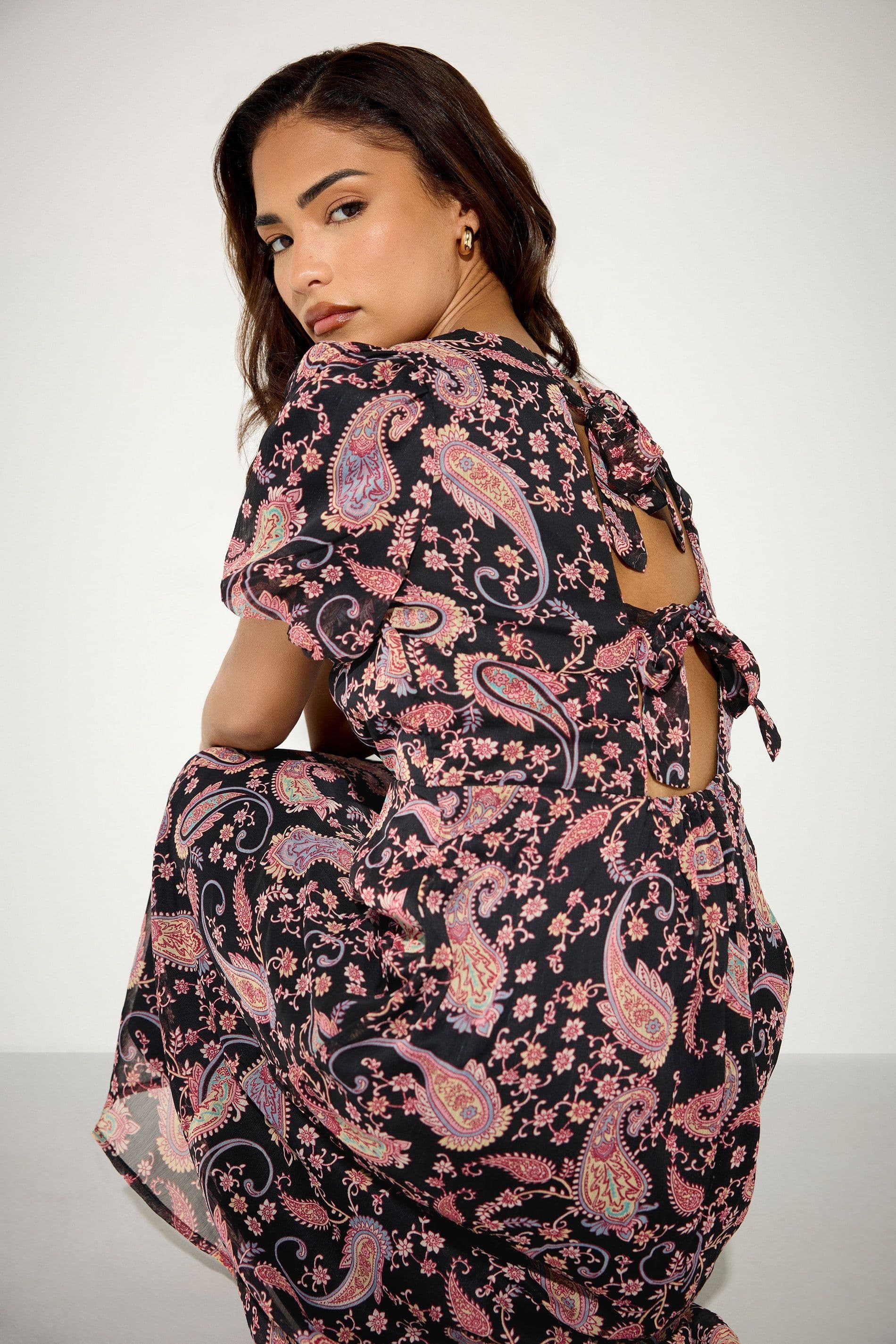 PixieGirl Women's Petite Chiffon Paisley Dress in Black | Size: 8
