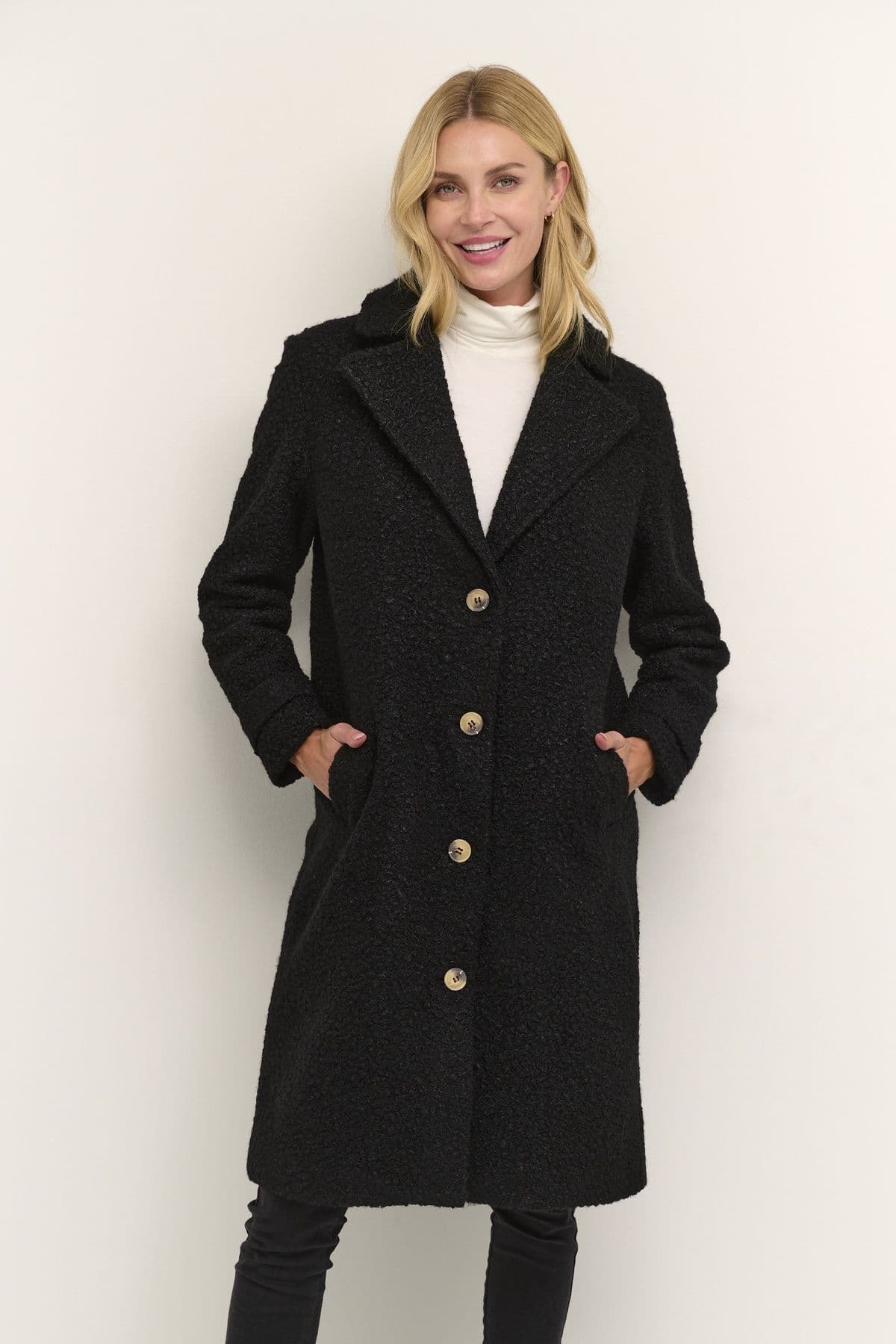 Anne Coat
