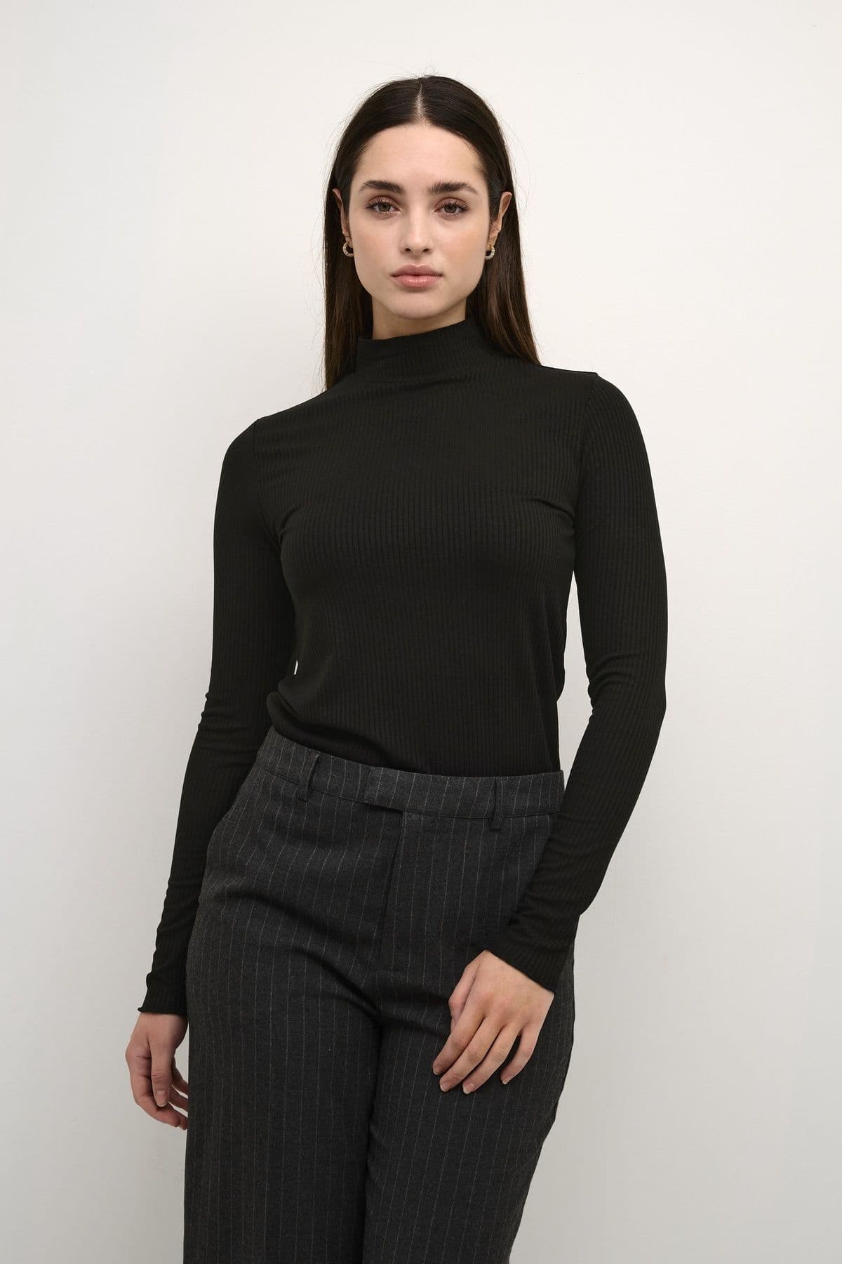 Drew Turtleneck Long Sleeve T Shirt