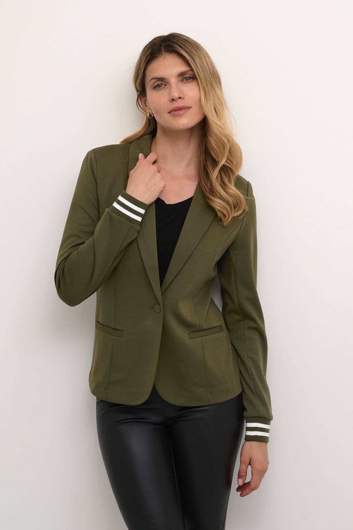 Kinnie Rib Knit Cuffs Blazer