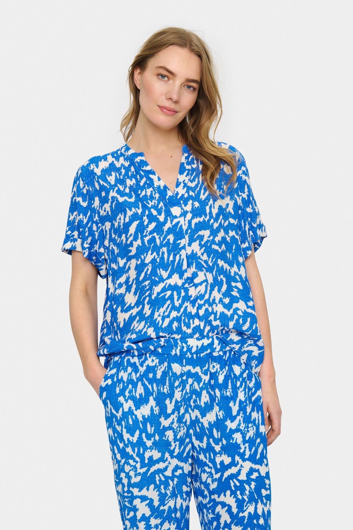 Agnes Short Sleeve V notch Neck Blouse