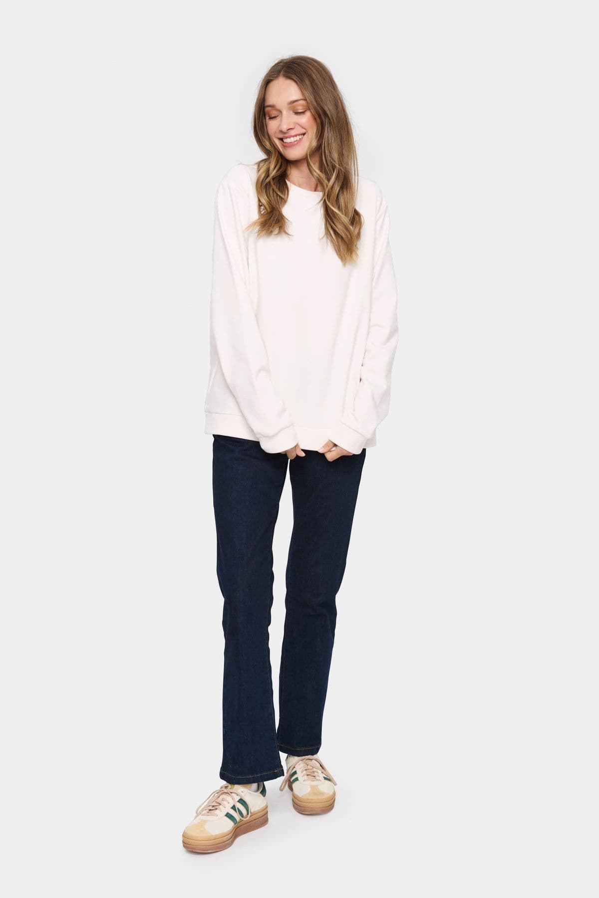 Fanile Embroidery Loose Fit Sweatshirt