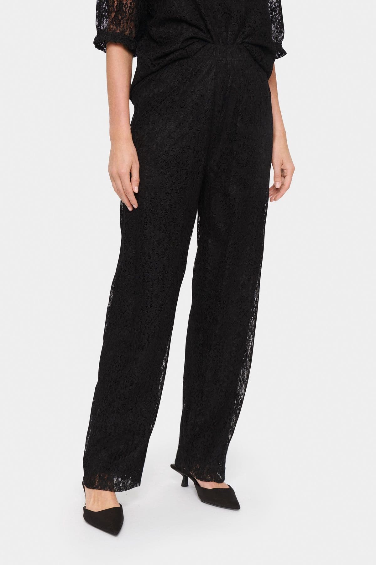 Filipa High waisted Lace Trousers