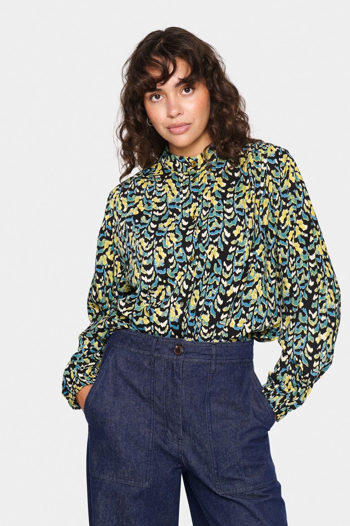DarleneSZ Printed Mandarin Collar Shirt