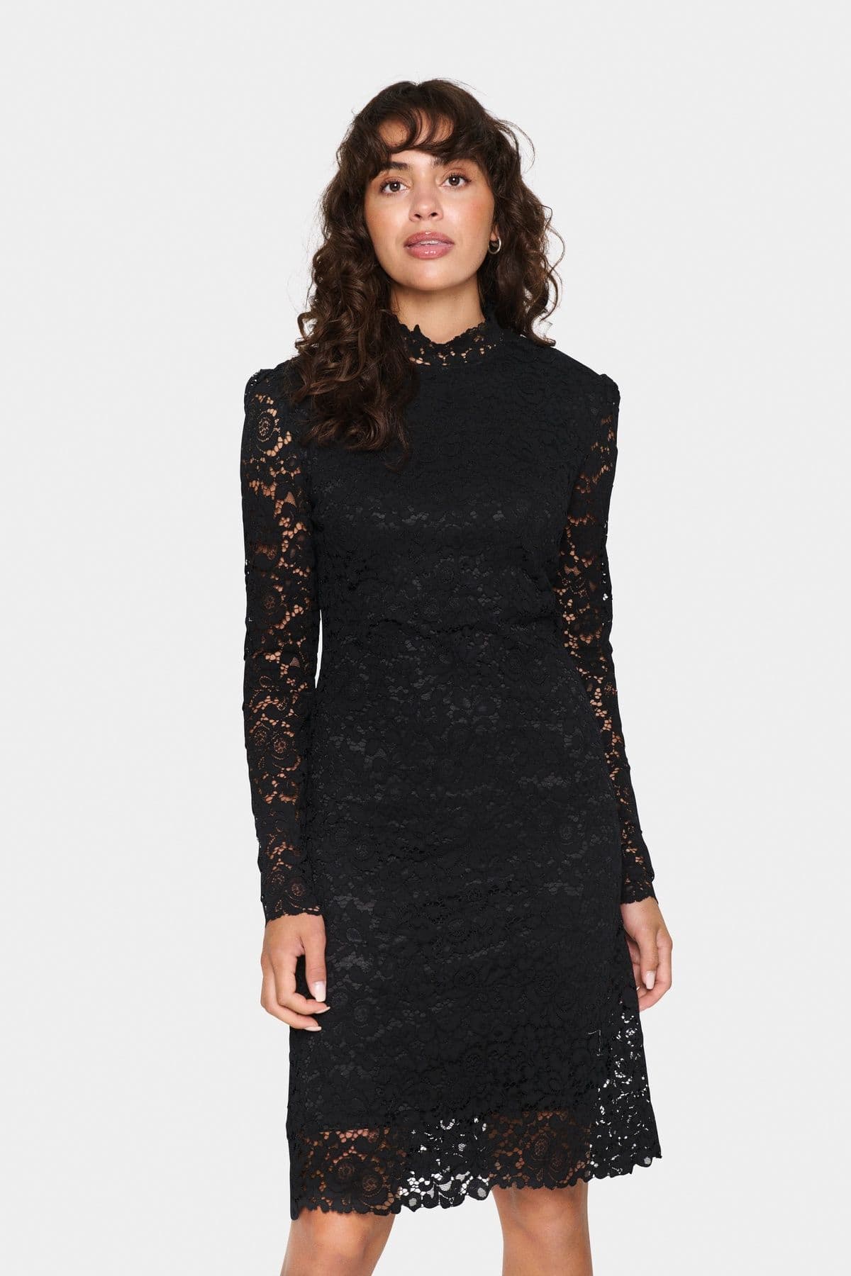 GannaSZ Long Sleeve Slim Fit Lace Dress