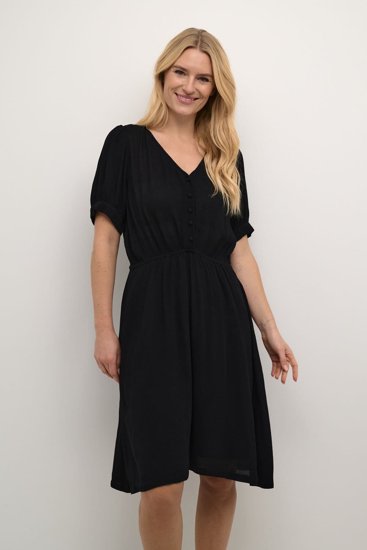 Line Short Sleeve V Neck Dress