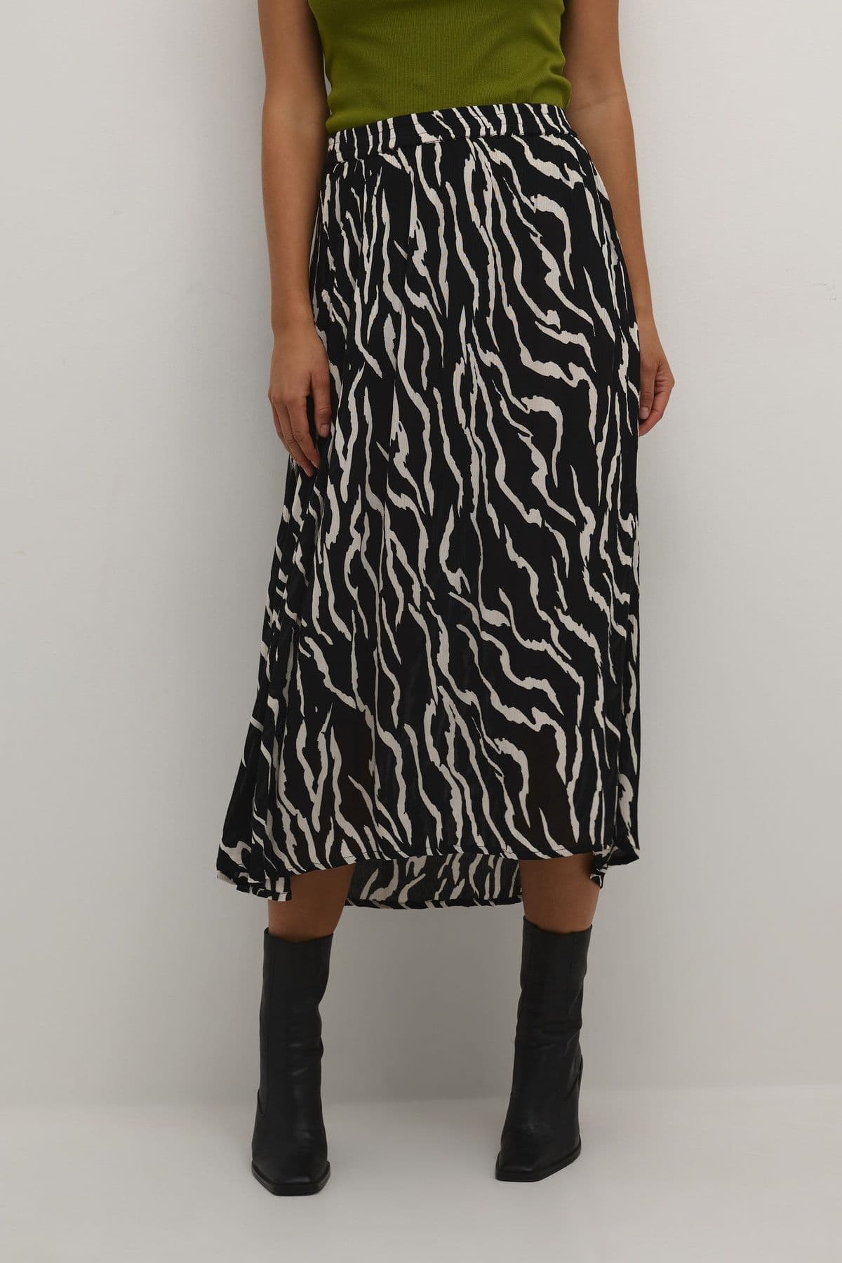 Amber High Waisted Printed Midi Skirt