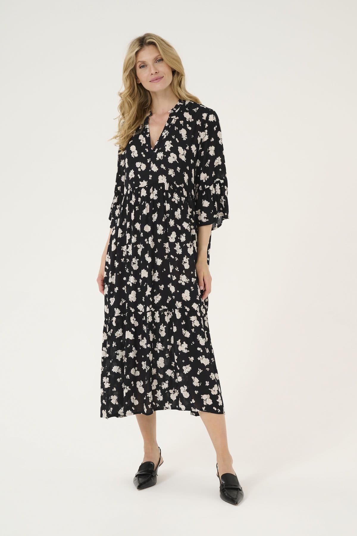 KAamber 3 4 Sleeve Maxi Dress