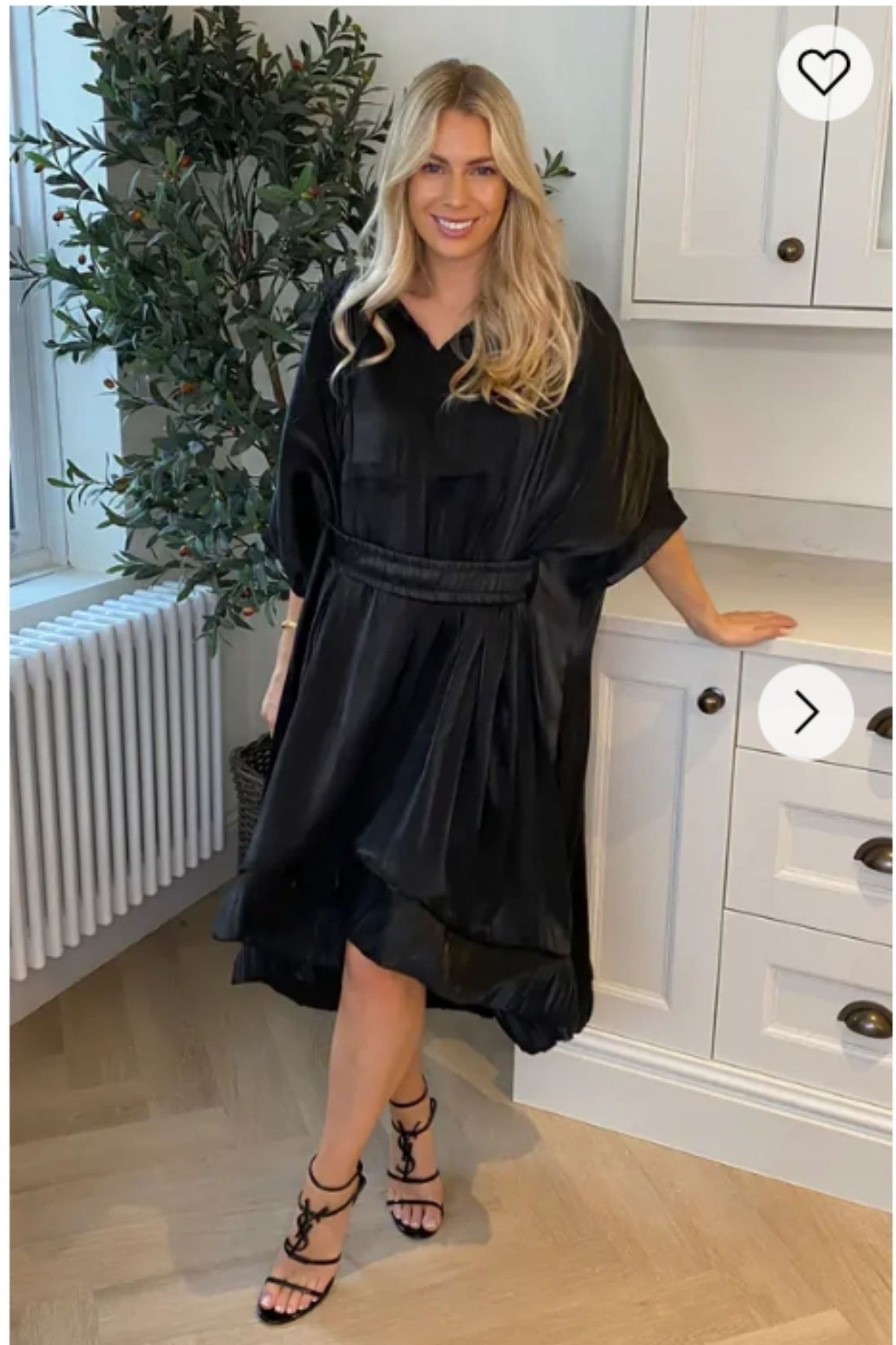Ruffle Hem Oversized Dress Belt S M