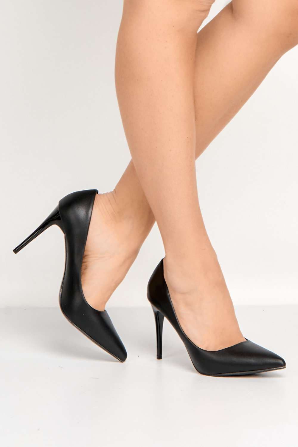 Miss Diva Women's Ingrid Pointed Toe Matt PU Court Shoes Heels in Black | Size: 6