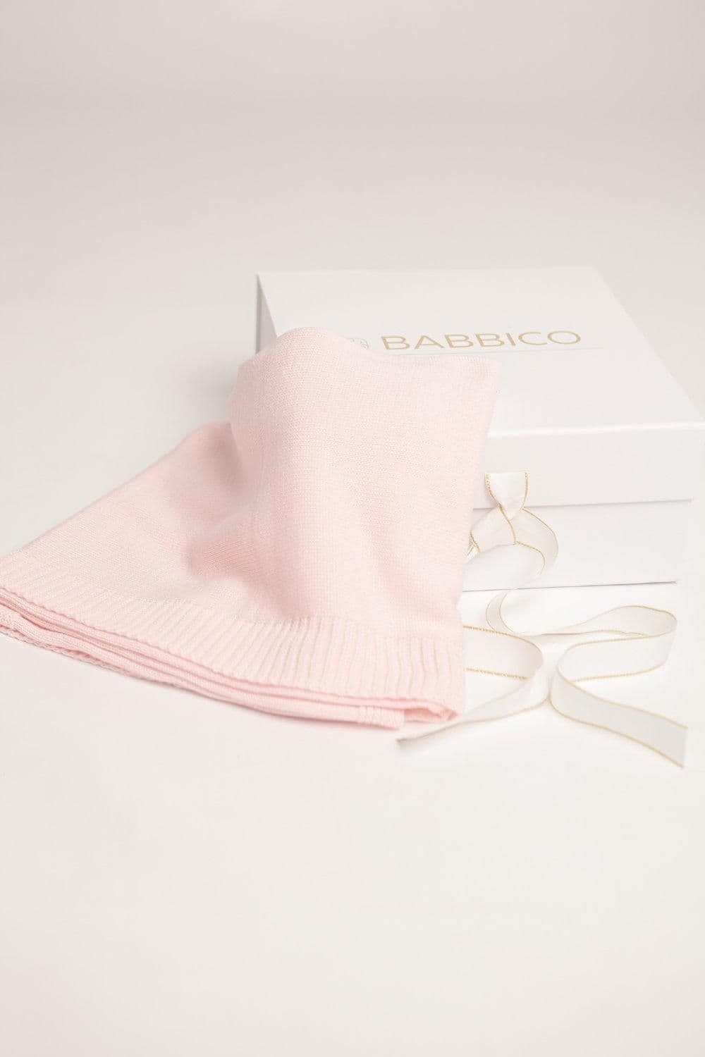 100% Cotton Jacquard Knit Valentines Blanket