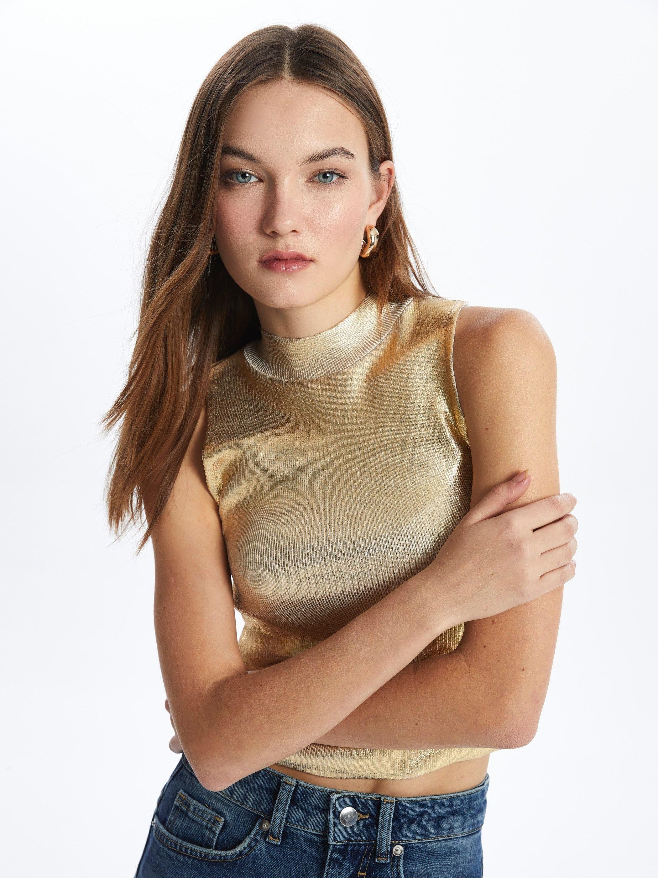 Sleeveless Mock Neck Crop Top Varak Print