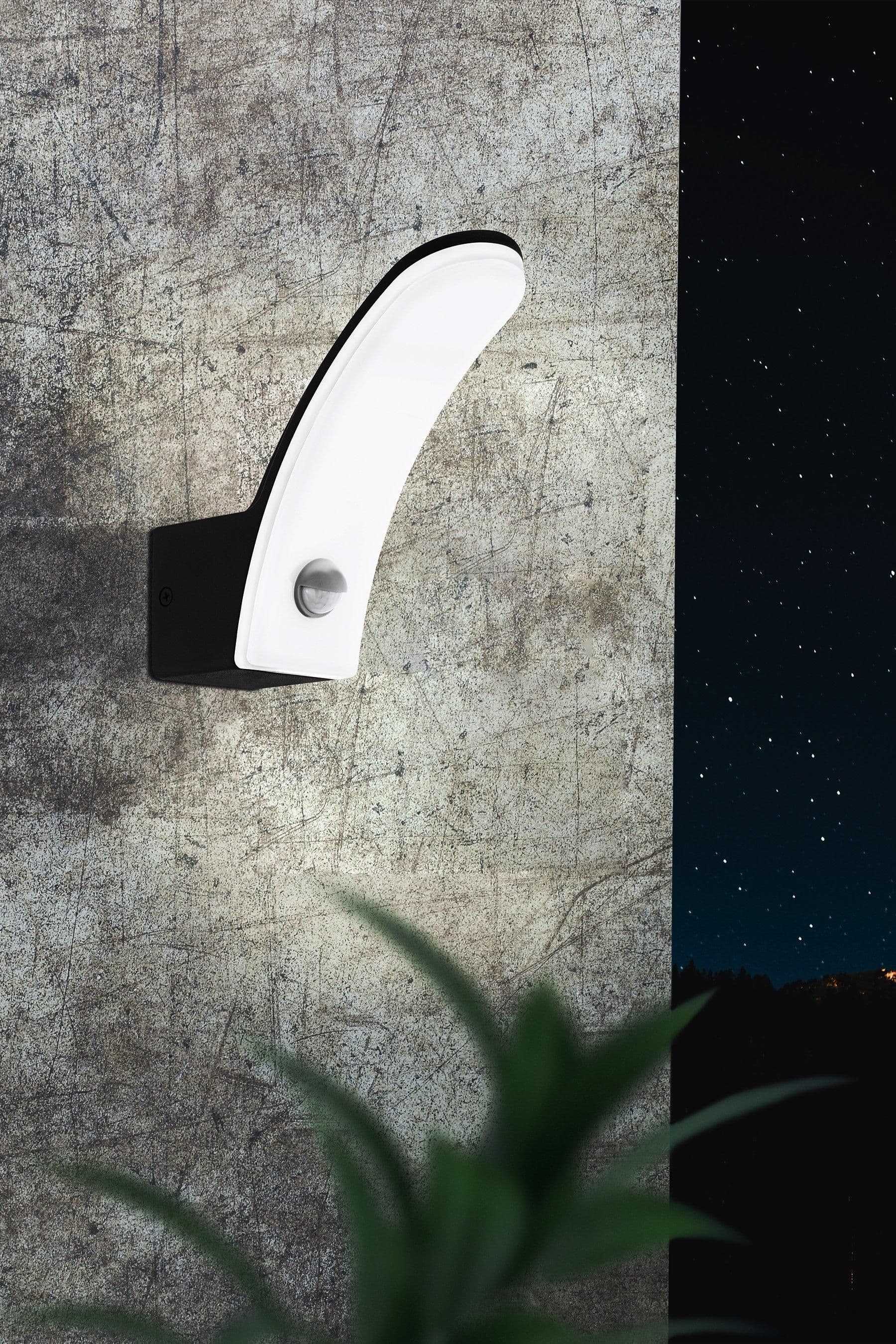 Fiumicino LED Aluminium Plastic Outdoor Wall Light Sensor