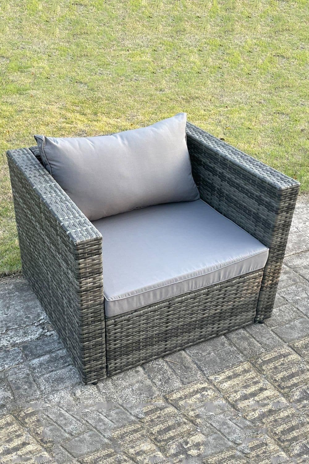 Outdoor Rattan Single Sofa Chair Garden Furniture Seat Back Cushion
