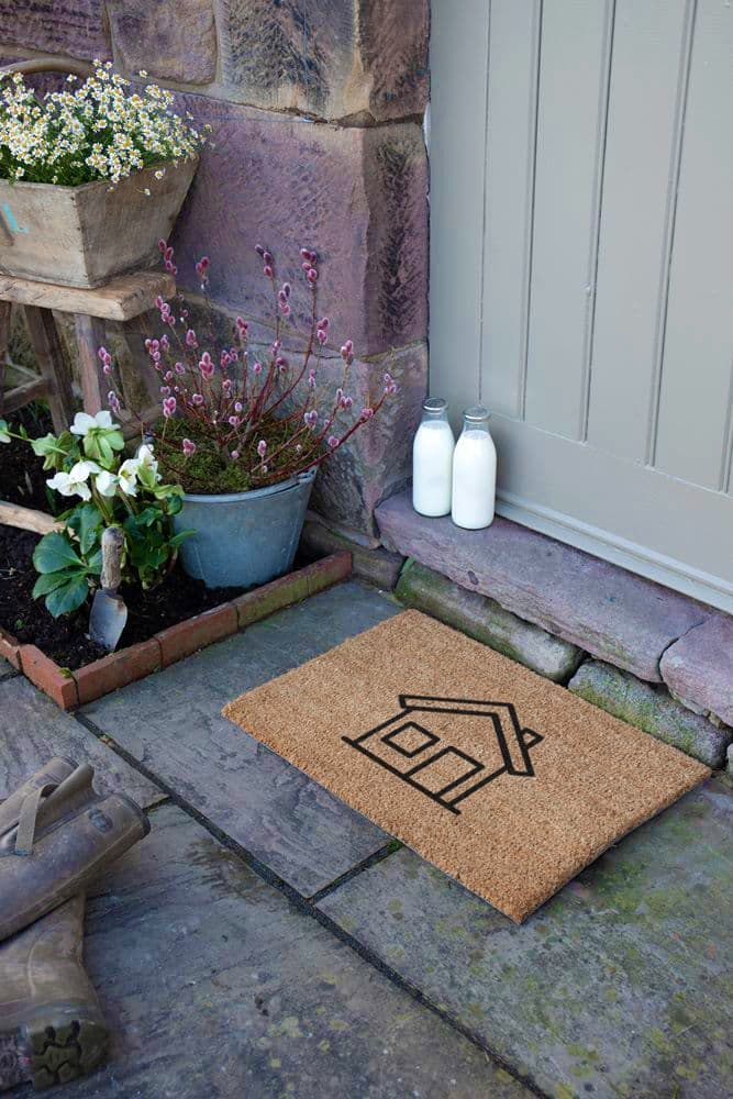 Minimalistic House Outline Doormat